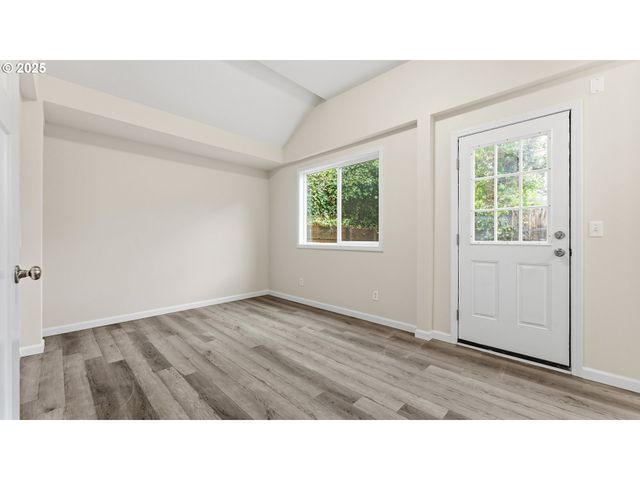 421 GOLDEN Ave, Coos Bay, OR 97420