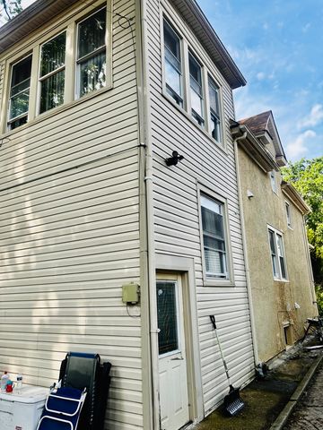 1005 N 5th Avenue, Maywood, IL 60153