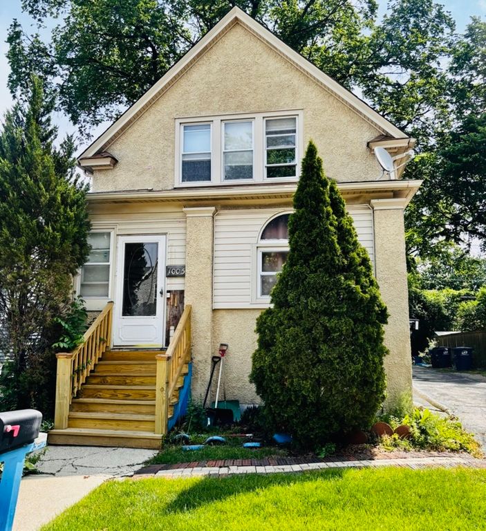 1005 N 5th Avenue, Maywood, IL 60153