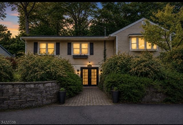 9 Albert St, West Milford Twp., NJ 07480