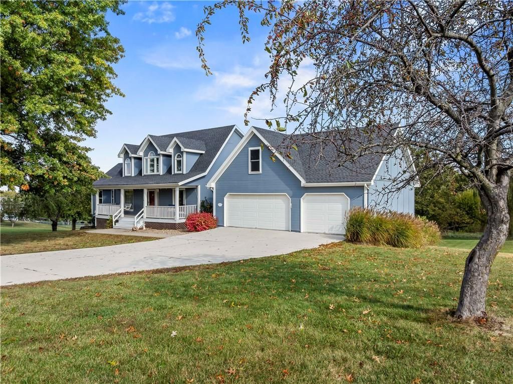 15145 Lakeport Lane, Smithville, MO 64068