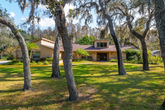 10206 LAKEVIEW DRIVE, New Port Richey, FL 34654