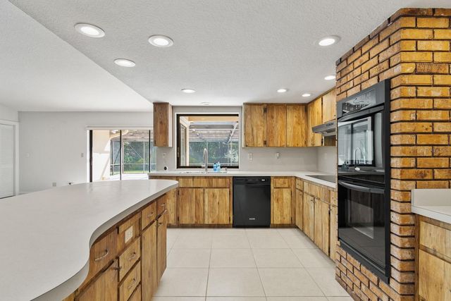 10206 LAKEVIEW DRIVE, New Port Richey, FL 34654