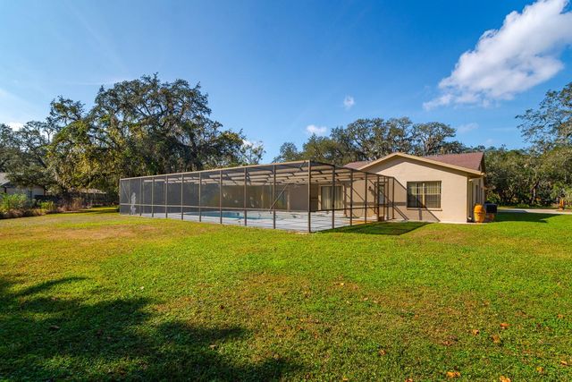 10206 LAKEVIEW DRIVE, New Port Richey, FL 34654