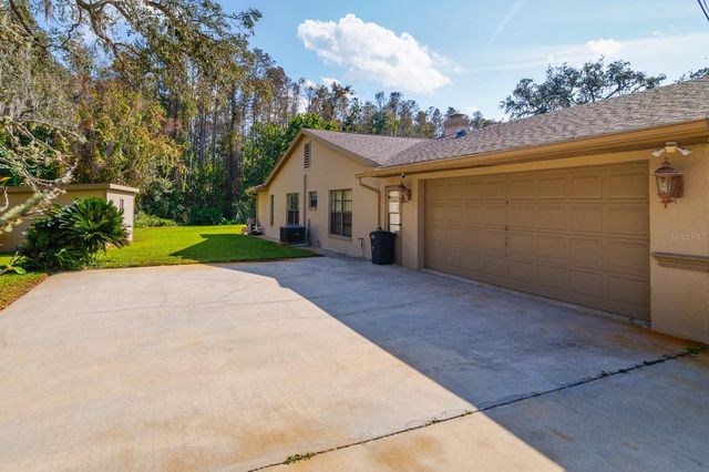 10206 LAKEVIEW DRIVE, New Port Richey, FL 34654