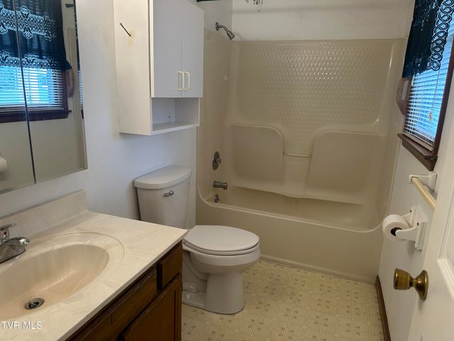 1726 Old Tusculum Road, Greeneville, TN 37745