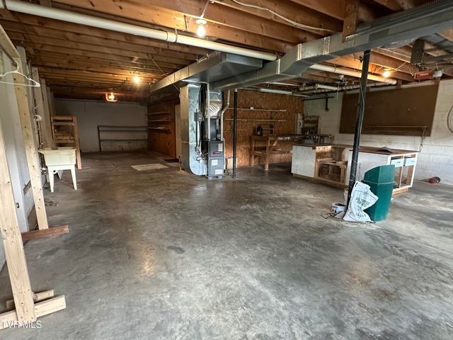1726 Old Tusculum Road, Greeneville, TN 37745