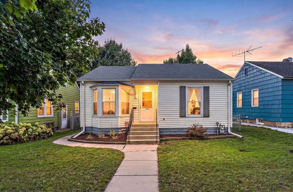 1340 3rd Street E, Saint Paul, MN 55106 — exterior
