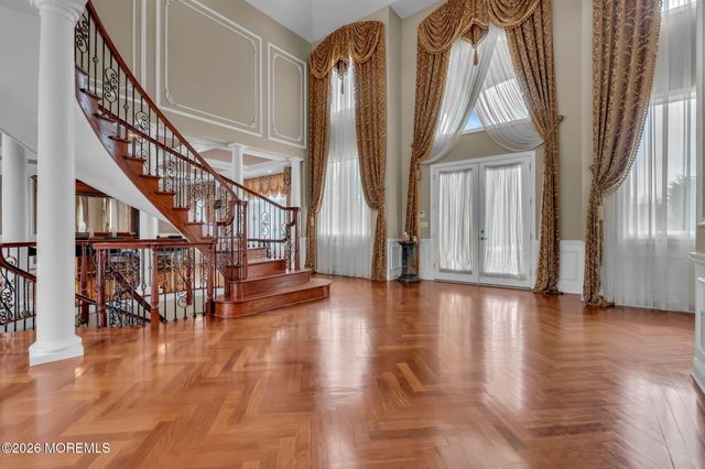 1 Embry Farm Road, Marlboro, NJ 07746