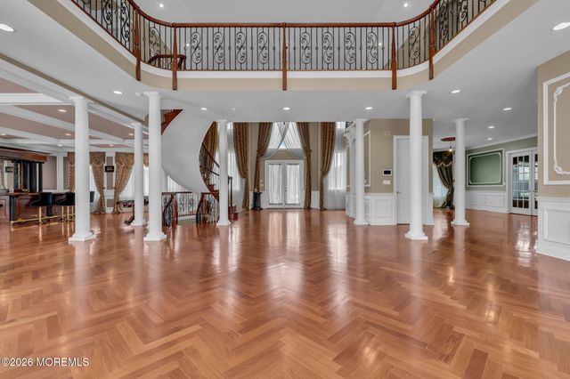 1 Embry Farm Road, Marlboro, NJ 07746