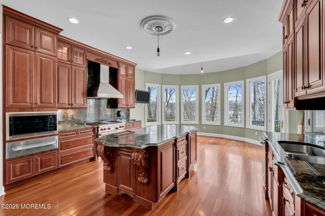 1 Embry Farm Road, Marlboro, NJ 07746