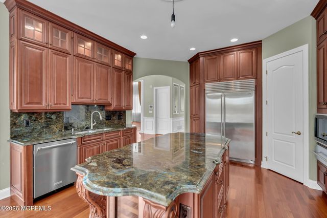 1 Embry Farm Road, Marlboro, NJ 07746