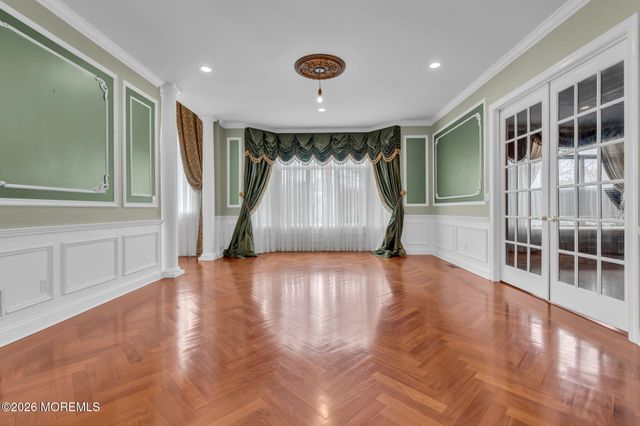 1 Embry Farm Road, Marlboro, NJ 07746