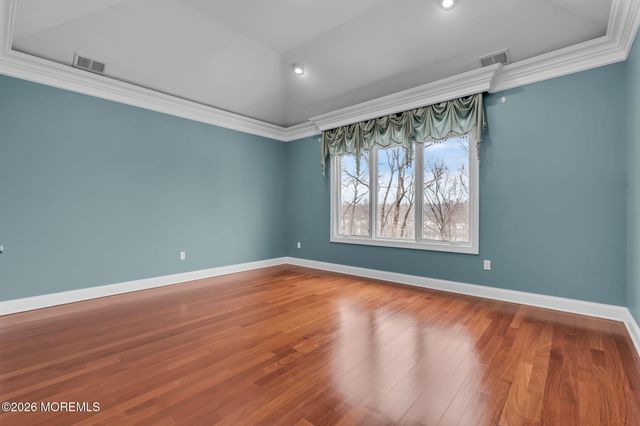 1 Embry Farm Road, Marlboro, NJ 07746