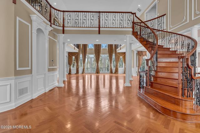 1 Embry Farm Road, Marlboro, NJ 07746