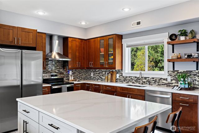 112 Margaret Street, Port Ludlow, WA 98365