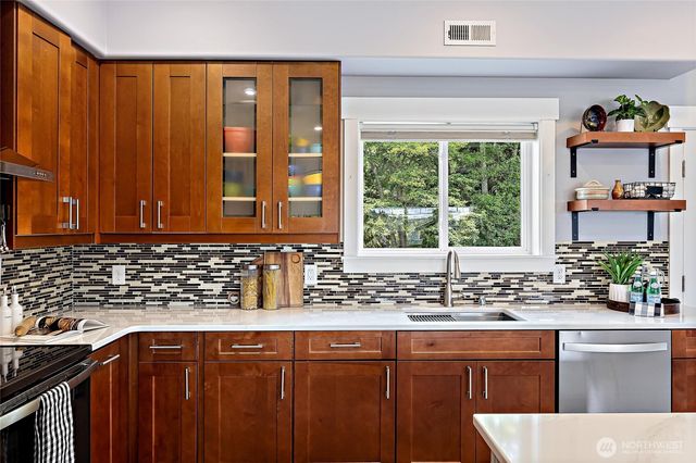 112 Margaret Street, Port Ludlow, WA 98365