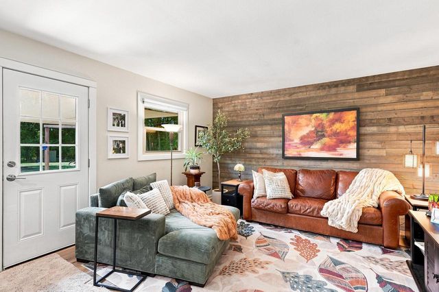 S58W29985 McFarlane ROAD, Mukwonago, WI 53149