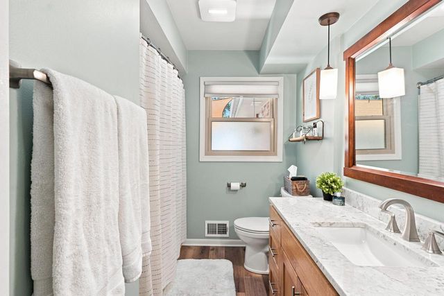 S58W29985 McFarlane ROAD, Mukwonago, WI 53149