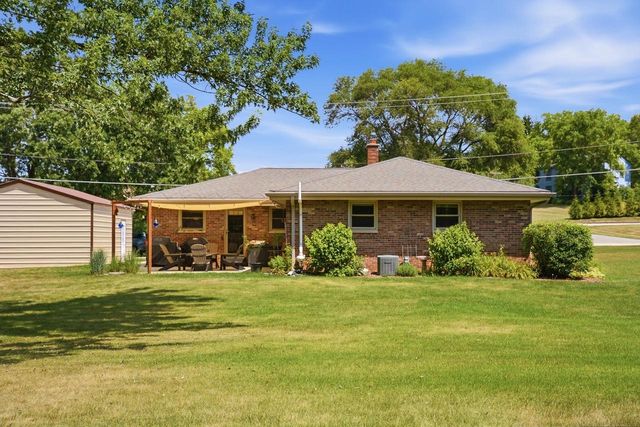 S58W29985 McFarlane ROAD, Mukwonago, WI 53149