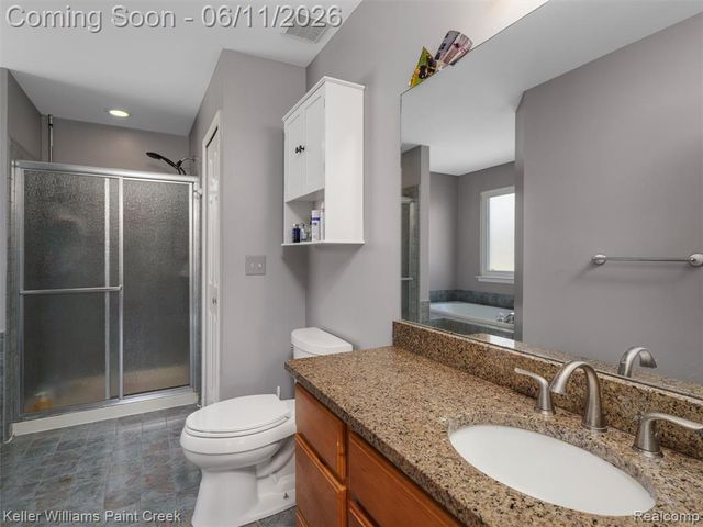 52359 Fox Pointe Drive, New Baltimore, MI 48047