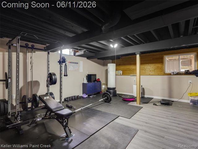 52359 Fox Pointe Drive, New Baltimore, MI 48047