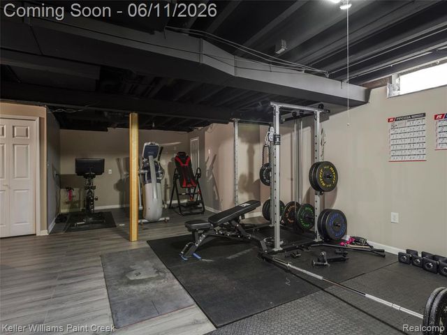 52359 Fox Pointe Drive, New Baltimore, MI 48047