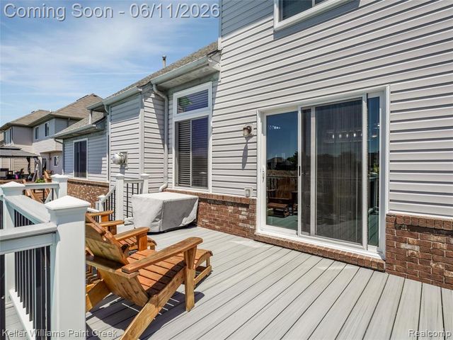52359 Fox Pointe Drive, New Baltimore, MI 48047
