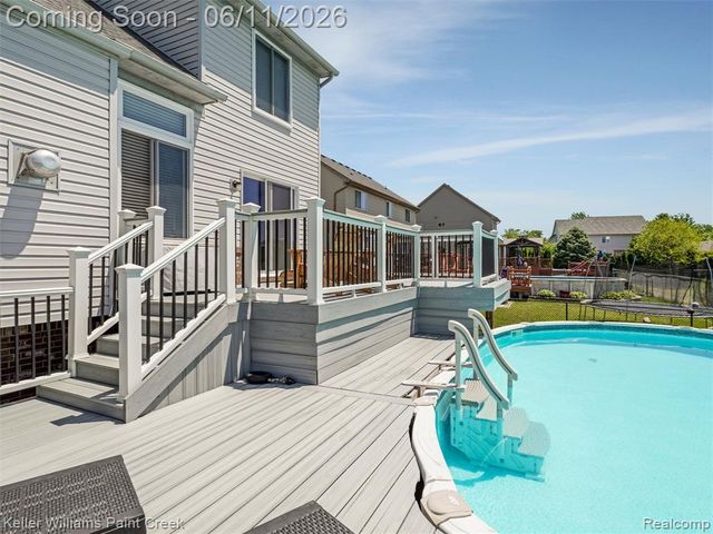 52359 Fox Pointe Drive, New Baltimore, MI 48047