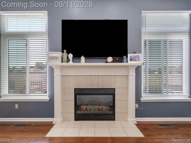 52359 Fox Pointe Drive, New Baltimore, MI 48047