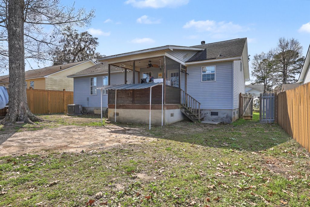 Image 21 of property listing at 148 Evergreen Magnolia Avenue, Goose Creek, SC 29445