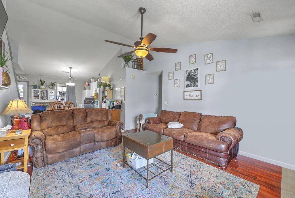 Image 5 of property listing at 148 Evergreen Magnolia Avenue, Goose Creek, SC 29445