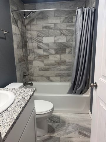 2923 River Ridge Court, Granbury, TX 76048