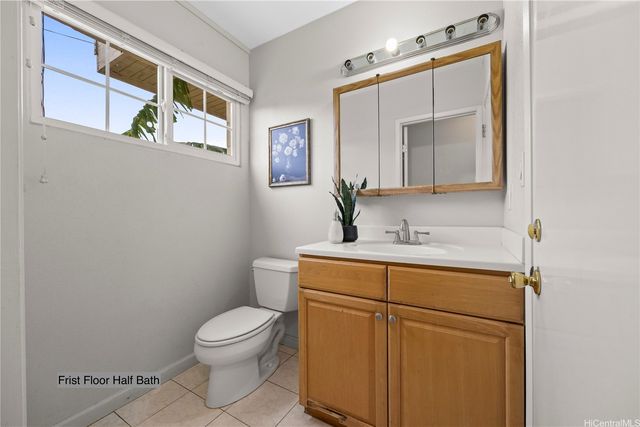 823 17th Avenue, Honolulu, HI 96816