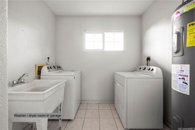 823 17th Avenue, Honolulu, HI 96816