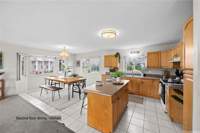 823 17th Avenue, Honolulu, HI 96816