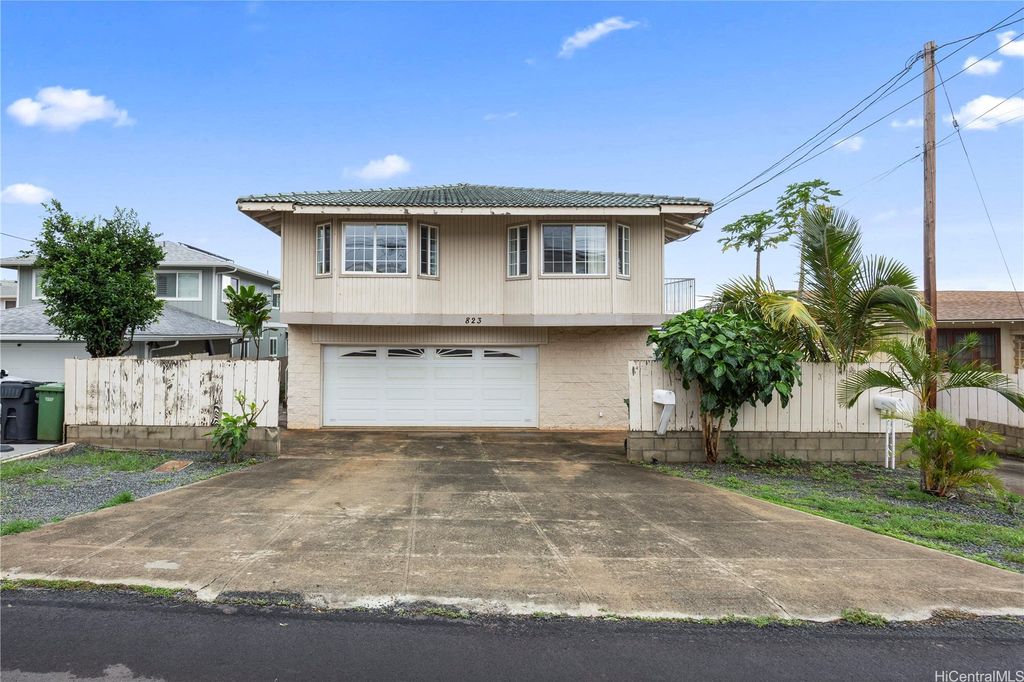 823 17th Avenue, Honolulu, HI 96816