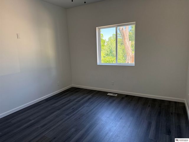 3309 Ohio Street, Omaha, NE 68111