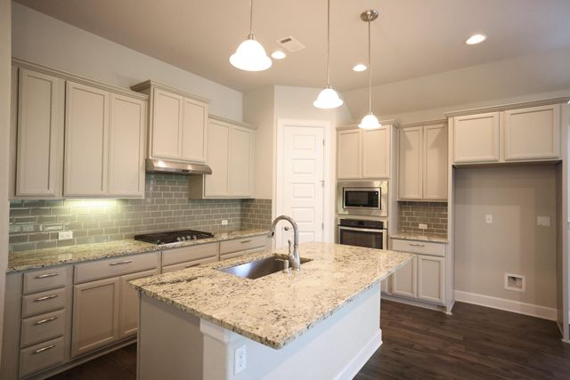 5301 Ponte Tresa DR, Austin, TX 78738