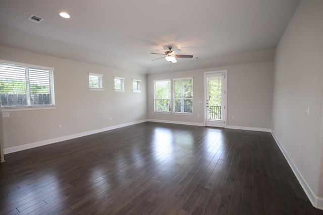5301 Ponte Tresa DR, Austin, TX 78738