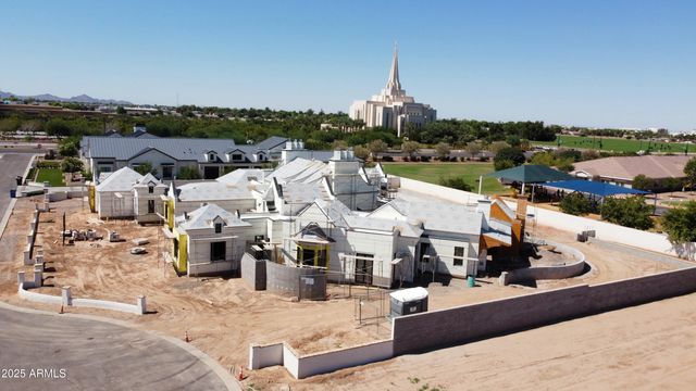 3152 S PENROSE Court, Gilbert, AZ 85295