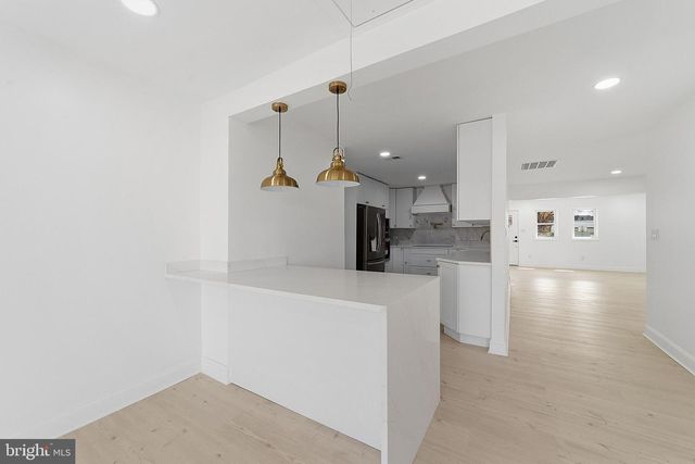 523 FRONT ST, Palmyra, NJ 08065