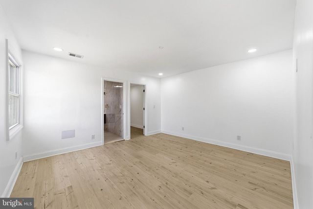 523 FRONT ST, Palmyra, NJ 08065