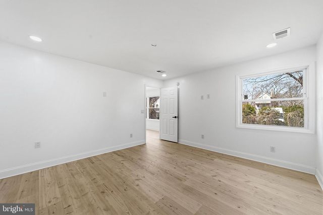 523 FRONT ST, Palmyra, NJ 08065