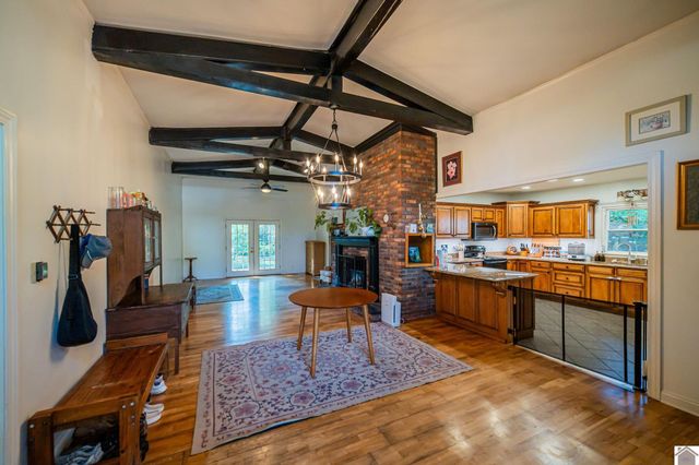 2458 Park Ave, Paducah, KY 42001