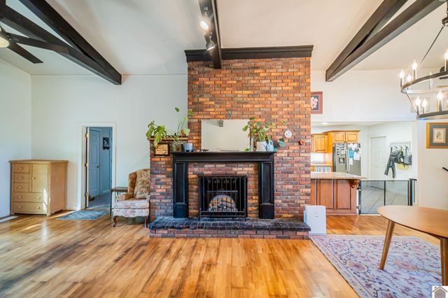 2458 Park Ave, Paducah, KY 42001