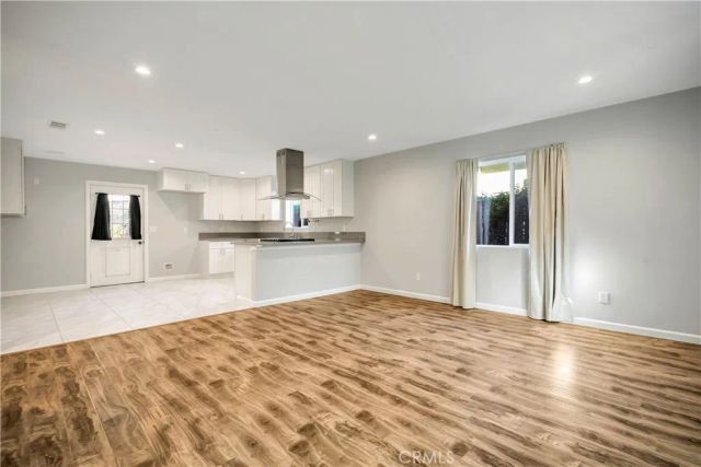 7417 Alabama Avenue, Canoga Park, CA 91303