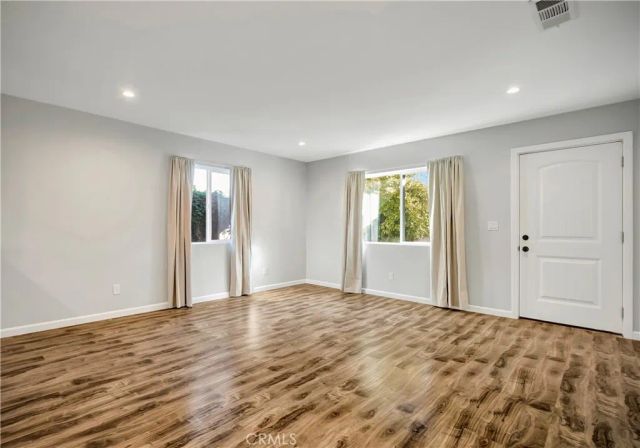 7417 Alabama Avenue, Canoga Park, CA 91303