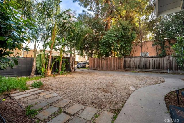7417 Alabama Avenue, Canoga Park, CA 91303