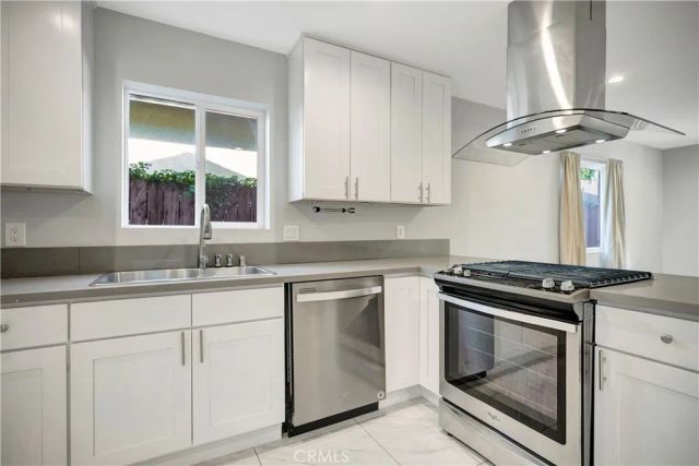 7417 Alabama Avenue, Canoga Park, CA 91303